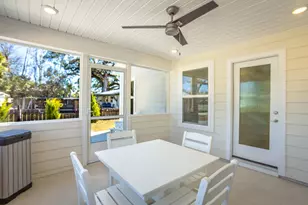 111 11th St, Apalachicola, FL 32320 - Photo 22