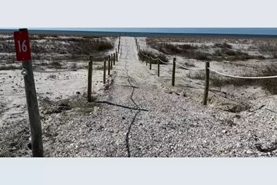 118&amp; 120 16th St, Mexico Beach, FL 32456 - Photo 8