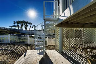248 E Gorrie Dr, Saint George Island, FL 32328 - Photo 32
