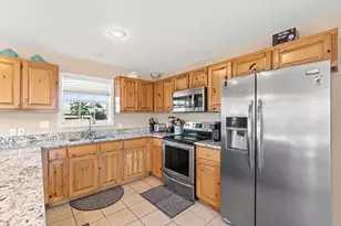 141 Pineda St, Port Saint Joe, FL 32456 - Photo 8