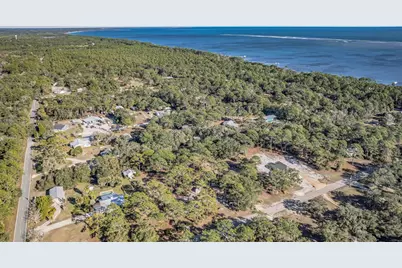 140 Craig St, Carrabelle, FL 32322 - Photo 18