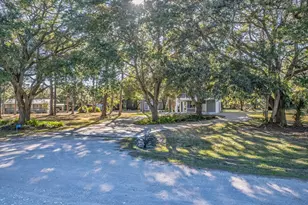 140 Craig St, Carrabelle, FL 32322 - Photo 14