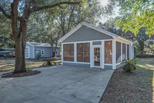 140 Craig St, Carrabelle, FL 32322 - Photo 10