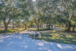 140 Craig St, Carrabelle, FL 32322 - Photo 16