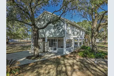 140 Craig St, Carrabelle, FL 32322 - Photo 2