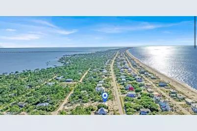 1041 W Gulf Beach Dr, Saint George Island, FL 32328 - Photo 4