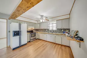 8324 Hwy 2301, Youngstown, FL 32466 - Photo 10