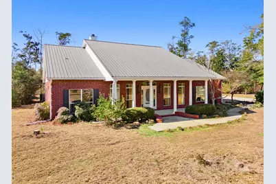 211 Highland Dr, Wewahitchka, FL 32465 - Photo 2