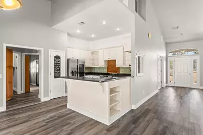 211 Highland Dr, Wewahitchka, FL 32465 - Photo 12