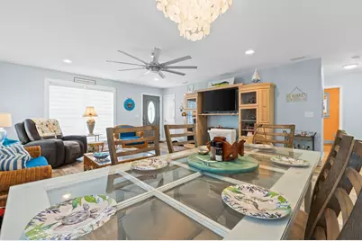 621 Maddox St, Port Saint Joe, FL 32456 - Photo 8