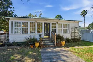 130 14th St, Apalachicola, FL 32320 - Photo 42