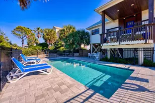 1940 Nautilus Dr, Saint George Island, FL 32328 - Photo 4