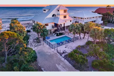 1940 Nautilus Dr, Saint George Island, FL 32328 - Photo 1
