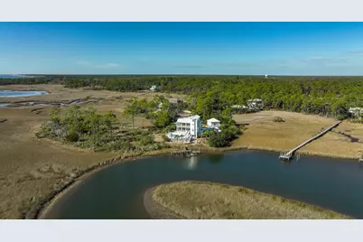 1622 Bayou Dr, Carrabelle, FL 32322 - Photo 70