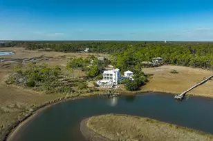 1622 Bayou Dr, Carrabelle, FL 32322 - Photo 70