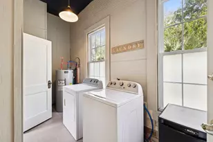 107 Avenue B, Apalachicola, FL 32320 - Photo 30