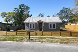809 3 Rivers Rd, Carrabelle, FL 32322 - Photo 2