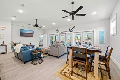 528 N 15th St, Mexico Beach, FL 32456 - Photo 12