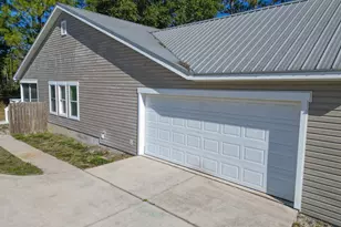 119 Old Ferry Dock Rd, Eastpoint, FL 32328 - Photo 4