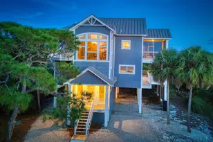 1400 Elm Ct, Saint George Island, FL 32328 - Photo 2