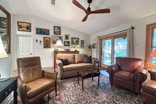 190 11th St, Apalachicola, FL 32320 - Photo 14