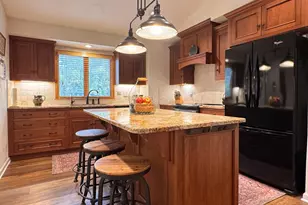 190 11th St, Apalachicola, FL 32320 - Photo 10