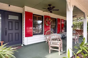 190 11th St, Apalachicola, FL 32320 - Photo 2