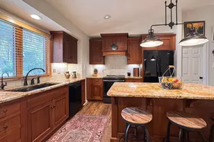 190 11th St, Apalachicola, FL 32320 - Photo 6