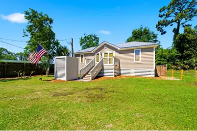 10 Bayview Dr, Apalachicola, FL 32320 - Photo 2