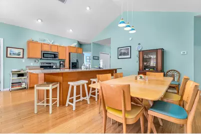 327 Bradford St, Saint George Island, FL 32328 - Photo 12