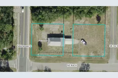 902 Tallahassee St, Carrabelle, FL 32322 - Photo 4