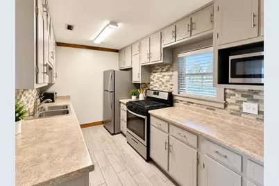2011 Long Ave, Port Saint Joe, FL 32456 - Photo 10