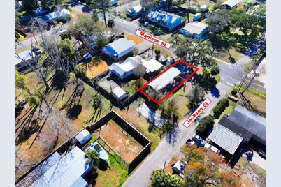 415 Madison St, Port Saint Joe, FL 32456 - Photo 8