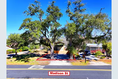 415 Madison St, Port Saint Joe, FL 32456 - Photo 6