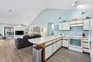 110 Boardwalk Ave, Cape San Blas, FL 32456 - Photo 6