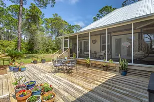 301 Sweet Bay Cir, Eastpoint, FL 32328 - Photo 38