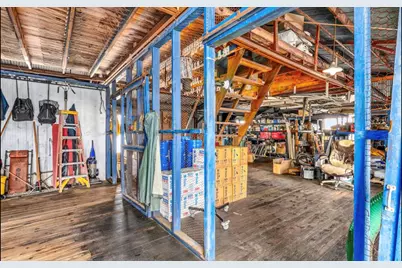 323 Water St, Apalachicola, FL 32320 - Photo 18