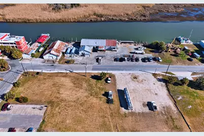 323 Water St, Apalachicola, FL 32320 - Photo 10