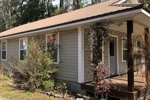 255 The Prado, Apalachicola, FL 32320 - Photo 2