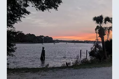 607 Marine St, Carrabelle, FL 32322 - Photo 6