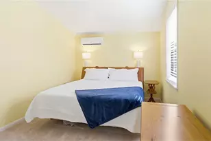 909 W Gulf Beach Dr, Saint George Island, FL 32328 - Photo 16