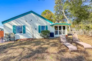 516 E Pine St, Lanark Village, FL 32323 - Photo 36