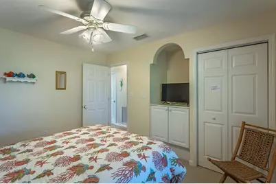 848 W Bay Shore Dr, Saint George Island, FL 32328 - Photo 26