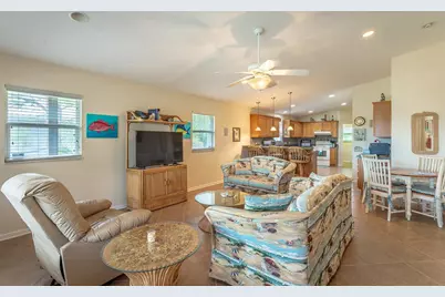 848 W Bay Shore Dr, Saint George Island, FL 32328 - Photo 12