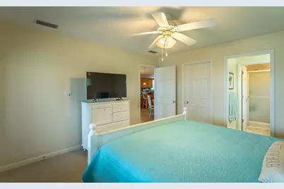 848 W Bay Shore Dr, Saint George Island, FL 32328 - Photo 20