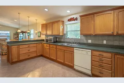 848 W Bay Shore Dr, Saint George Island, FL 32328 - Photo 18