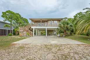 848 W Bay Shore Dr, Saint George Island, FL 32328 - Photo 4