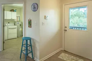 848 W Bay Shore Dr, Saint George Island, FL 32328 - Photo 32