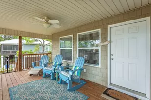 848 W Bay Shore Dr, Saint George Island, FL 32328 - Photo 12
