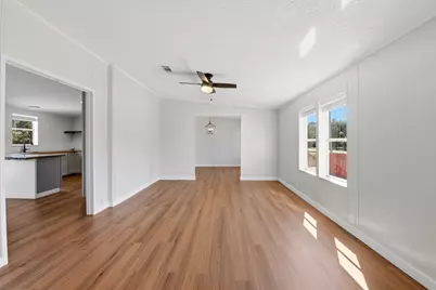 44 Jefferson St, Eastpoint, FL 32328 - Photo 16